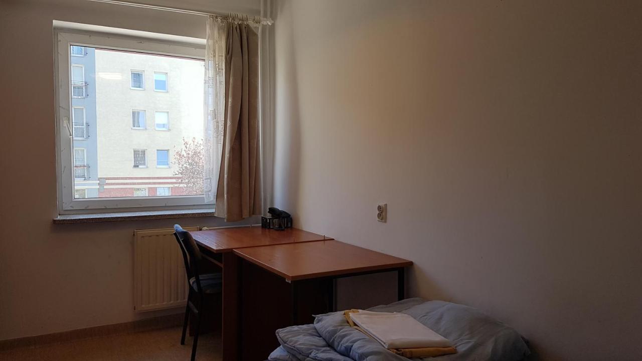 Dom Studencki Nr 11 Gdansk Brzezno Hostel Zewnętrze zdjęcie