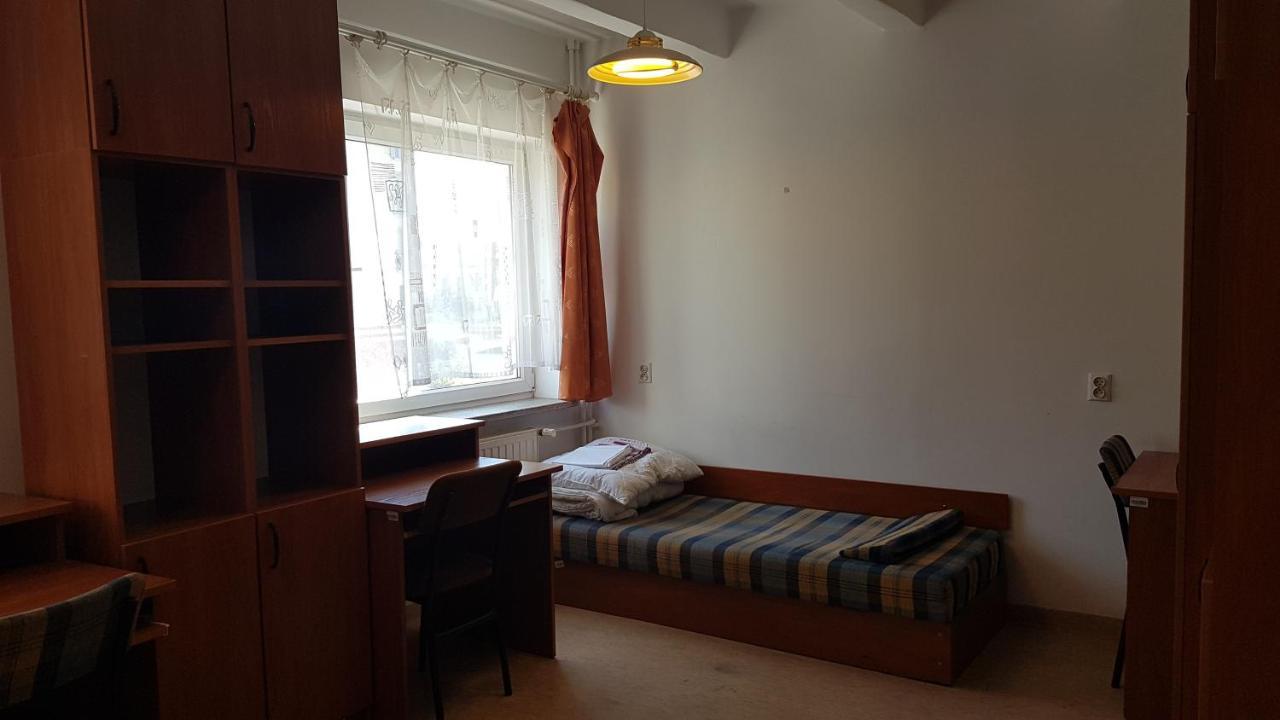 Dom Studencki Nr 11 Gdansk Brzezno Hostel Zewnętrze zdjęcie
